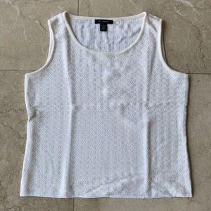 St. John Knitted Ivory Sleeveless Top Size M